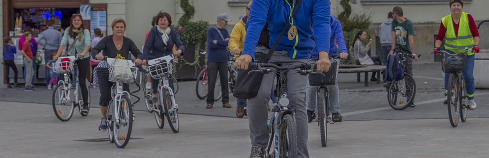 Kerékpáros városnézés - Élményprogramok